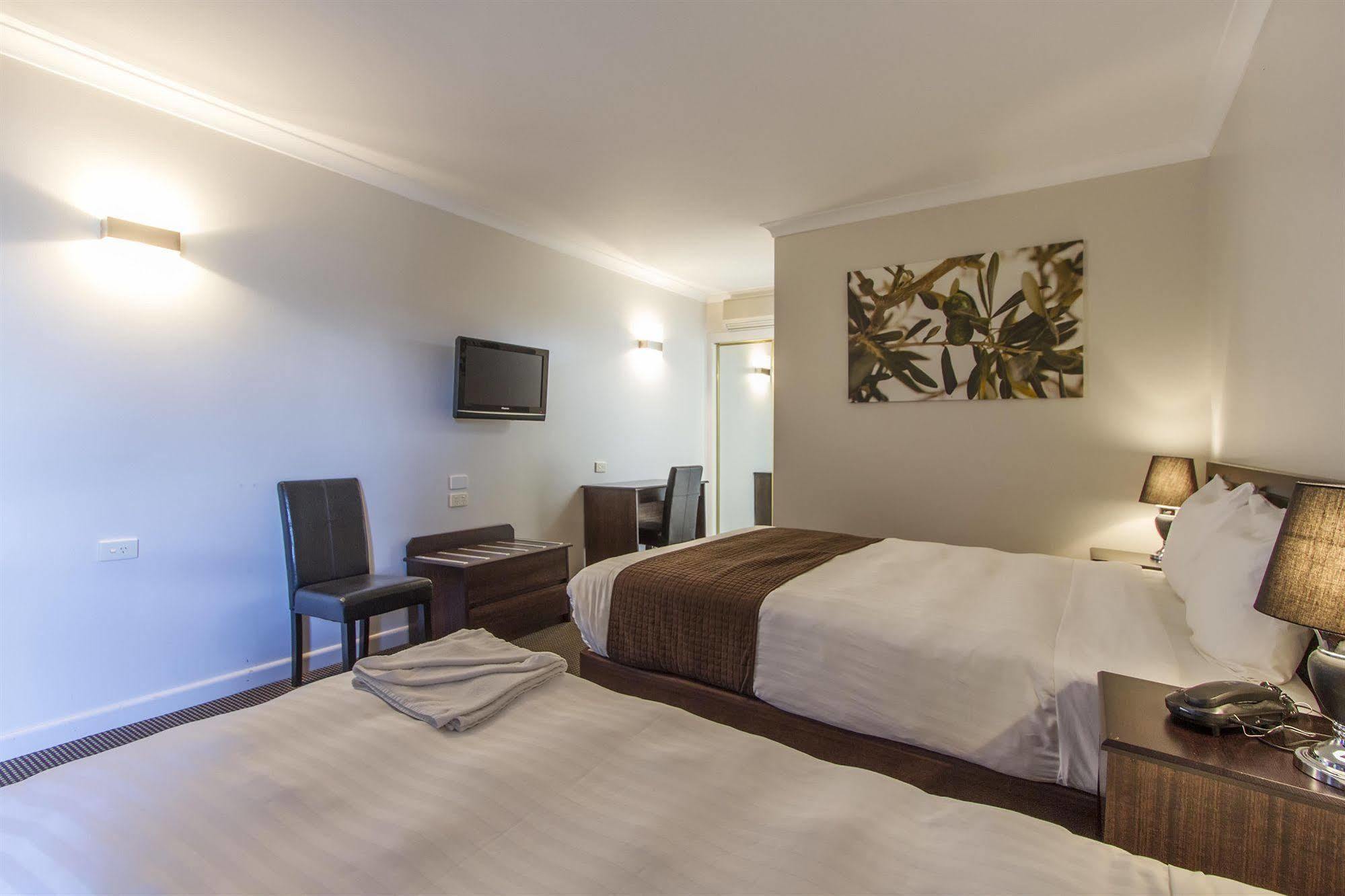 Sunshine Motor Inn Ardeer Bagian luar foto